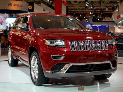 Affordable Insurance for a Jeep Grand Cherokee in Long Beach