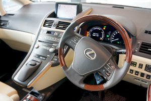 Lexus HS