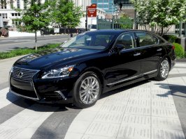 Lexus LS 460