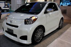 Scion iQ