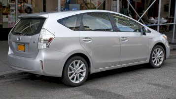 Toyota Prius V